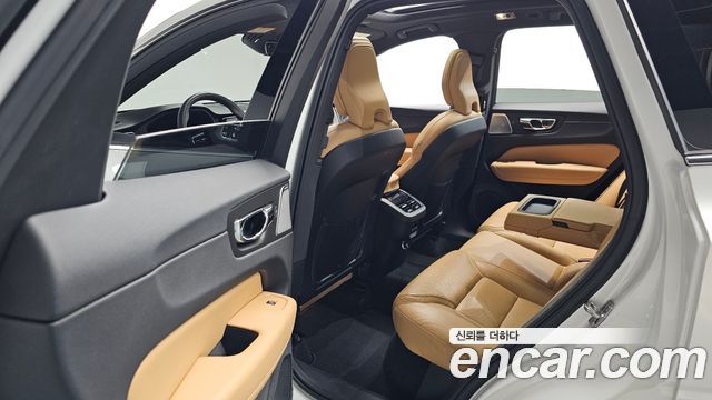 Volvo XC60 (II) T6 Inscription 2019 — фото 12
