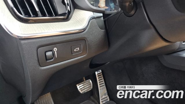 Volvo XC60 (II) T6 Inscription 2019 — фото 14