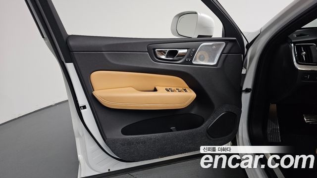 Volvo XC60 (II) T6 Inscription 2019 — фото 24