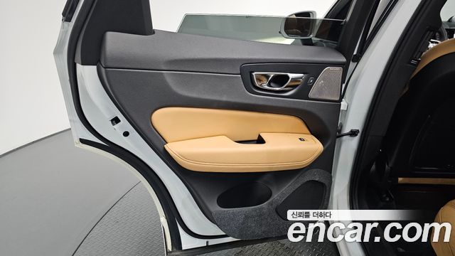 Volvo XC60 (II) T6 Inscription 2019 — фото 25