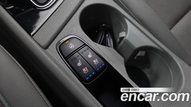 Kia Niro Noblesse 2017 — фото 18