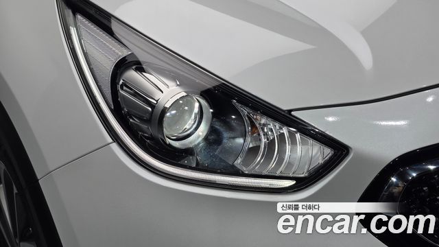 Kia Niro Noblesse 2017 — фото 22