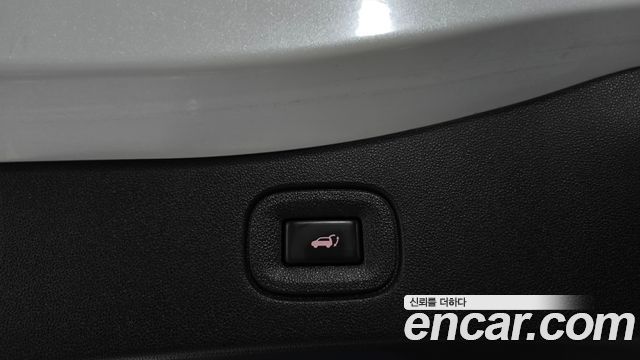 Renault Korea QM6 2.0 LPe RE Signature 2WD 2020 — фото 16