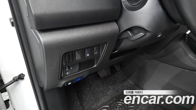 Renault Korea QM6 2.0 LPe RE Signature 2WD 2020 — фото 30