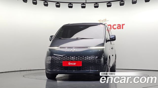 Hyundai Staria 4WD Tourer 11-Seater Modern 2022 — фото 3