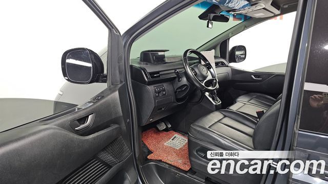 Hyundai Staria 4WD Tourer 11-Seater Modern 2022 — фото 10