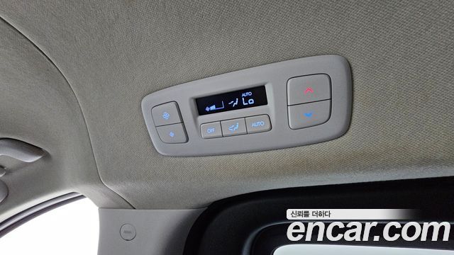 Hyundai Staria 4WD Tourer 11-Seater Modern 2022 — фото 30