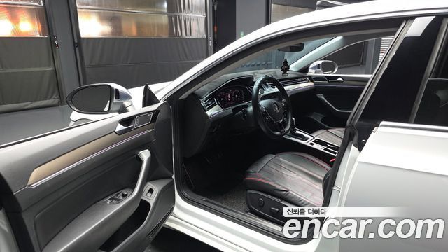 Volkswagen Arteon 2.0 TDI Presige 4Motion 2020 — фото 10