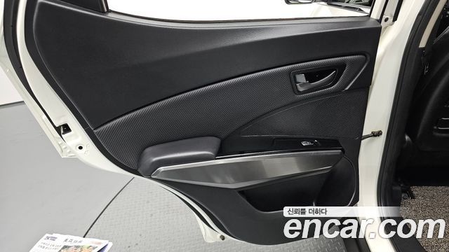 KG Mobility (SsangYong) Very New Tivoli Gasoline 1.5 2WD V3 2021 — фото 25