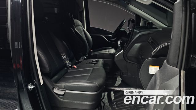 Hyundai Staria HEV 1.6 Cargo 3-Seater Modern 2025 — фото 26