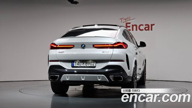 BMW X6 (G06) xDrive40i M Sport 2024 — фото 4