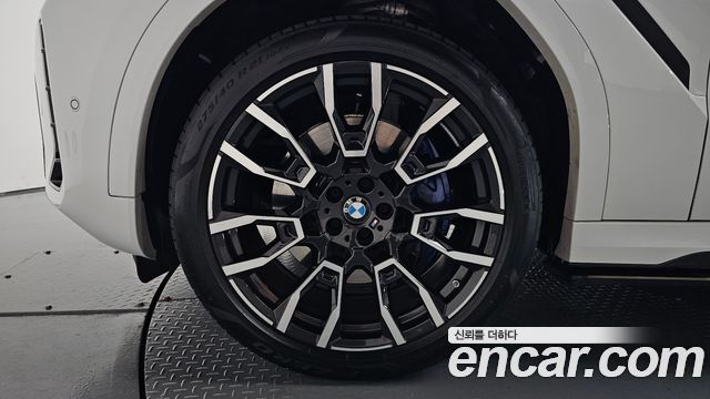 BMW X6 (G06) xDrive40i M Sport 2024 — фото 5
