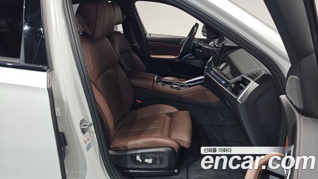 BMW X6 (G06) xDrive40i M Sport 2024 — фото 32