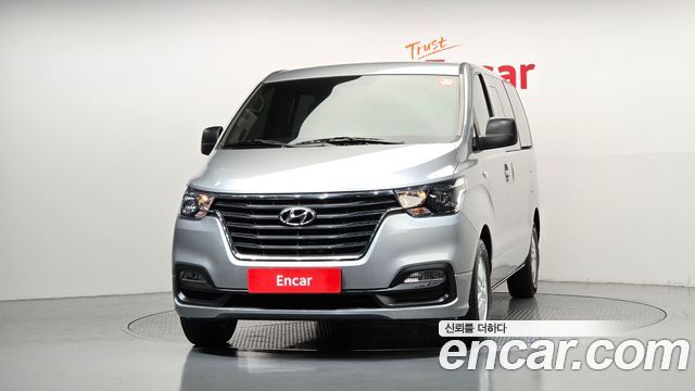 Hyundai Grand Starex Van 5-Seater Modern 2021 — фото 3