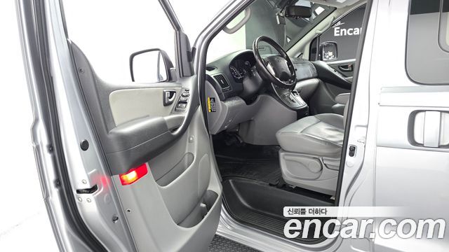 Hyundai Grand Starex Van 5-Seater Modern 2021 — фото 10