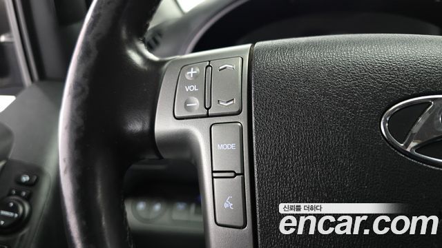 Hyundai Grand Starex Van 5-Seater Modern 2021 — фото 14