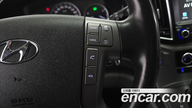 Hyundai Grand Starex Van 5-Seater Modern 2021 — фото 15