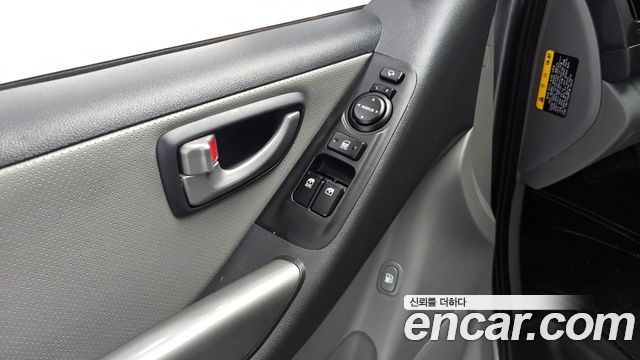 Hyundai Grand Starex Van 5-Seater Modern 2021 — фото 16