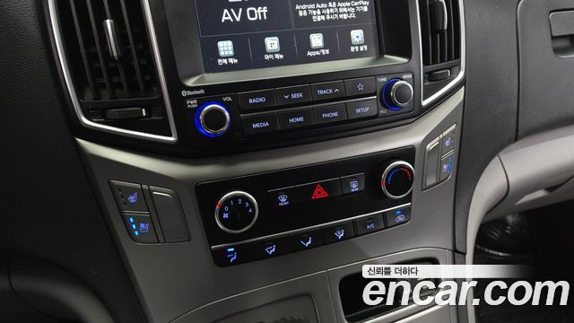Hyundai Grand Starex Van 5-Seater Modern 2021 — фото 18