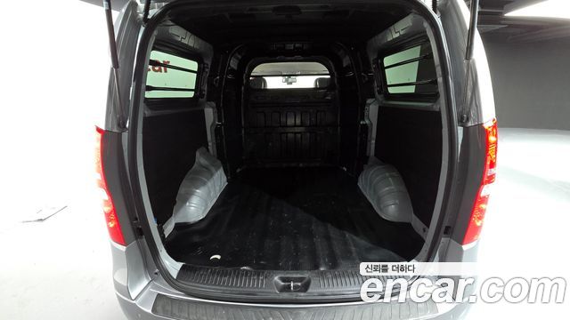 Hyundai Grand Starex Van 5-Seater Modern 2021 — фото 27