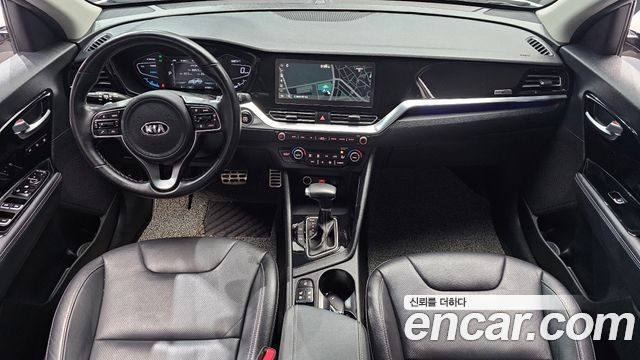 Kia Niro 1.6 HEV Noblesse Special 2020 — фото 7