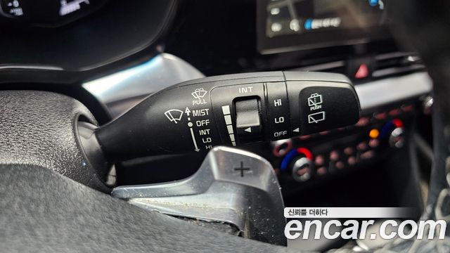 Kia Niro 1.6 HEV Noblesse Special 2020 — фото 19