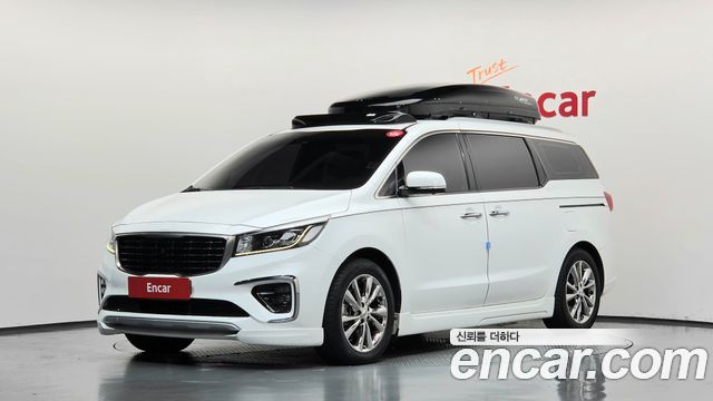 Kia Carnival 9-Seater Noblesse Special