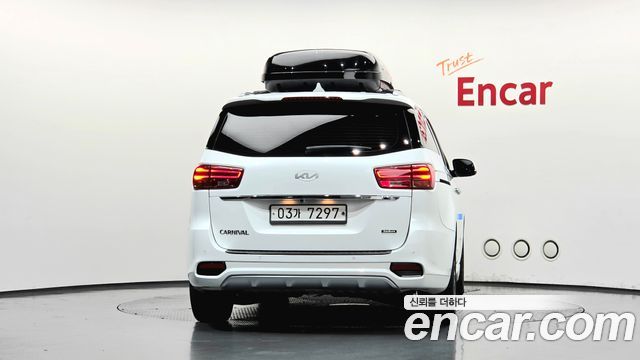 Kia Carnival 9-Seater Noblesse Special 2019 — фото 4