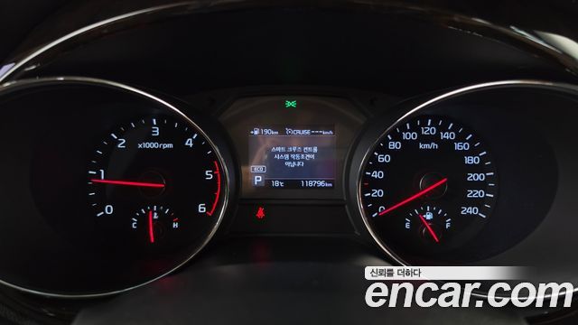 Kia Carnival 9-Seater Noblesse Special 2019 — фото 8
