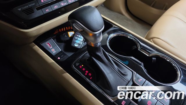 Kia Carnival 9-Seater Noblesse Special 2019 — фото 9