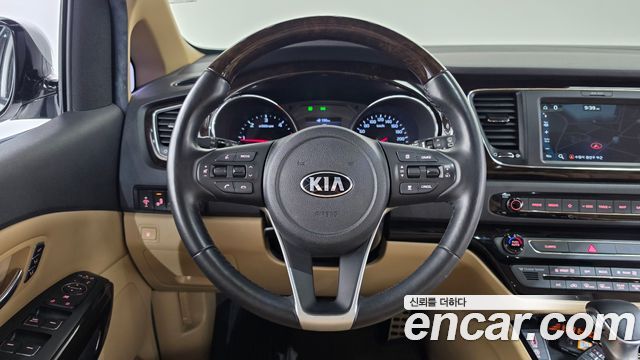 Kia Carnival 9-Seater Noblesse Special 2019 — фото 12