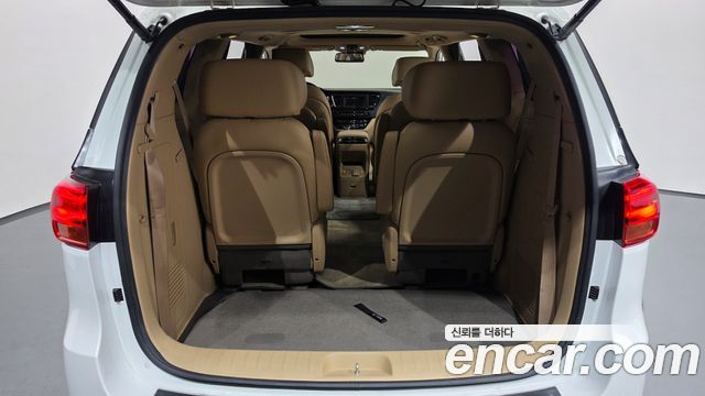 Kia Carnival 9-Seater Noblesse Special 2019 — фото 20