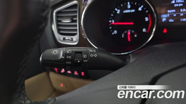 Kia Carnival 9-Seater Noblesse Special 2019 — фото 27