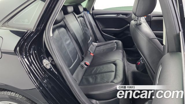Audi A3 35 TDI Dynamic 8V 2016 — фото 15