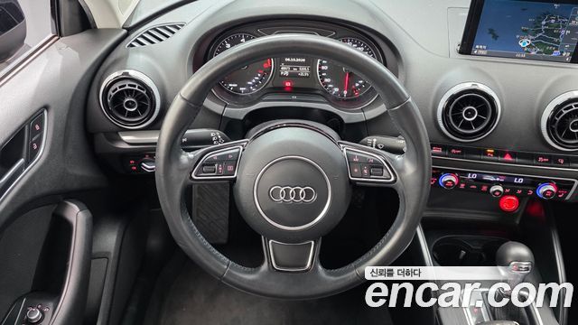 Audi A3 35 TDI Dynamic 8V 2016 — фото 17