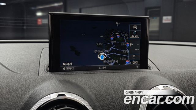 Audi A3 35 TDI Dynamic 8V 2016 — фото 18