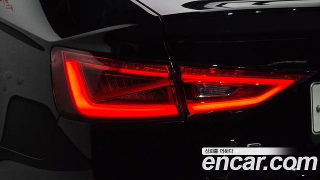 Audi A3 35 TDI Dynamic 8V 2016 — фото 29