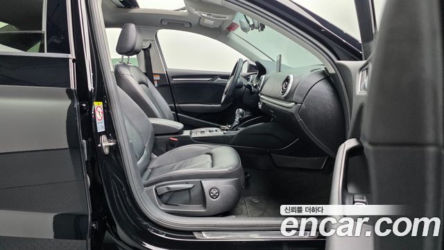 Audi A3 35 TDI Dynamic 8V 2016 — фото 32