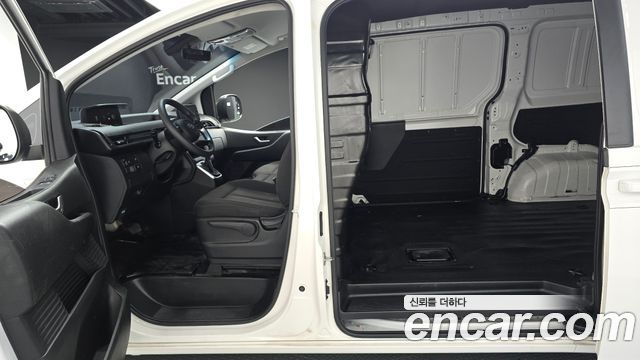 Hyundai Staria Cargo 3-Seater Smart 2022 — фото 11