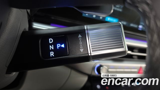 Hyundai Grandeur (GN7) 2,5 Gasoline 2WD Exclusive 2023 — фото 9