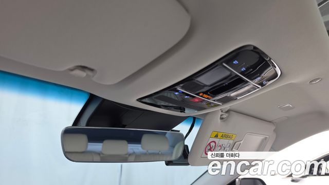 Hyundai Grandeur (GN7) 2,5 Gasoline 2WD Exclusive 2023 — фото 18