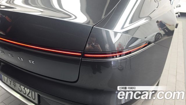 Hyundai Grandeur (GN7) 2,5 Gasoline 2WD Exclusive 2023 — фото 23