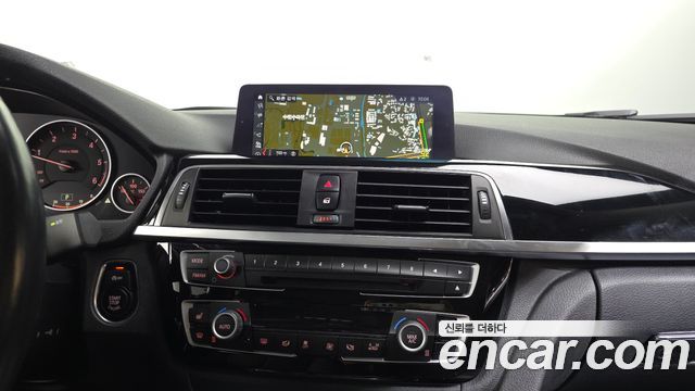 BMW 3 Series (F30) 320d xDrive 2018 — фото 18