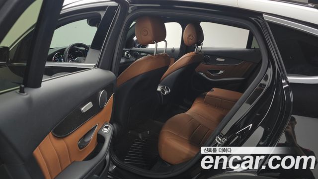 Mercedes-Benz GLC-Class (X253) GLC300e 4MATIC Coupe 2021 — фото 12