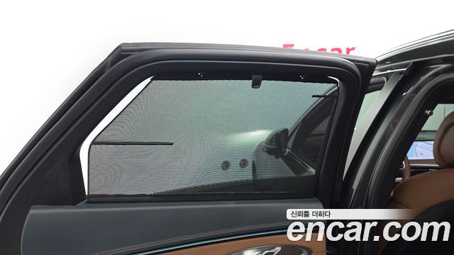 Genesis GV70 2.5T Gasoline AWD 2025 — фото 30