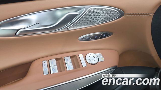 Genesis GV70 2.5T Gasoline AWD 2025 — фото 31