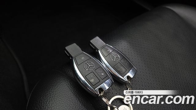 Mercedes-Benz C-Class (W204) C200 CGI 2012 — фото 16