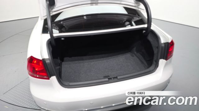 Volkswagen Passat 1.8 TSI B7 2015 — фото 11