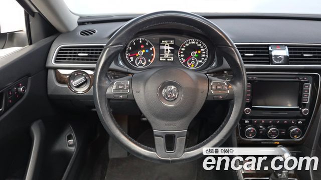 Volkswagen Passat 1.8 TSI B7 2015 — фото 14
