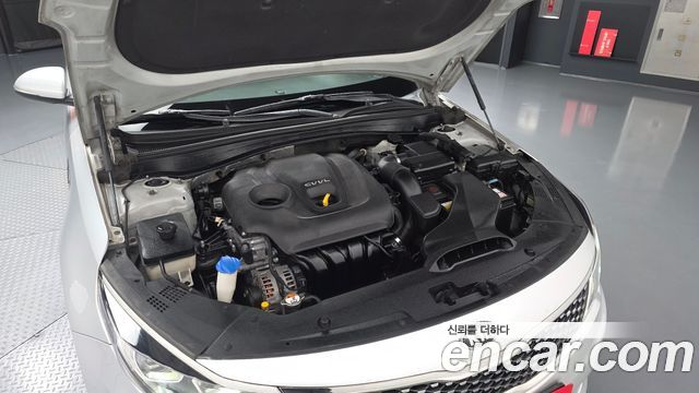 Kia K5 (II) 2.0 MX Noblesse 2017 — фото 6